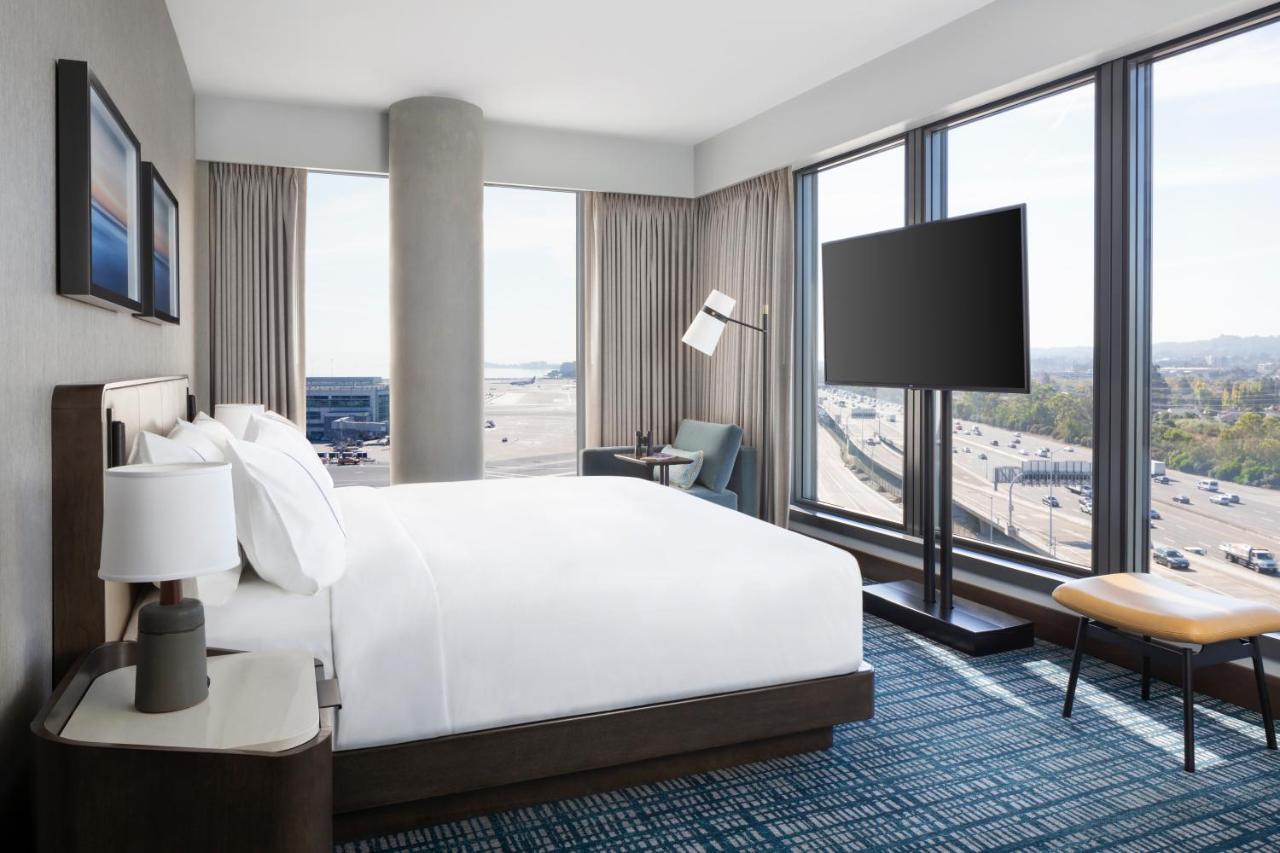 Отель Grand Hyatt At Sfo Милбрэй Экстерьер фото