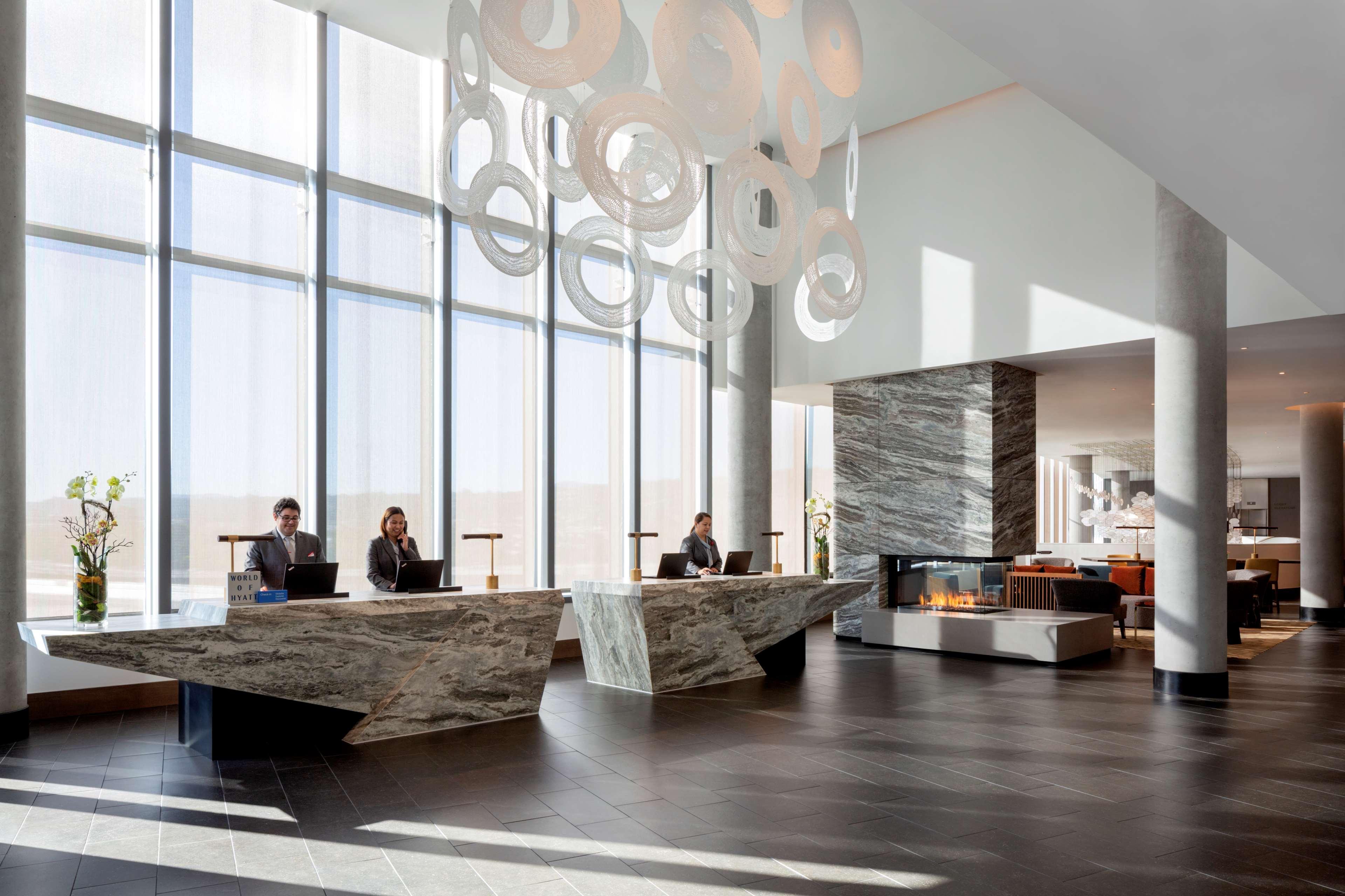 Отель Grand Hyatt At Sfo Милбрэй Экстерьер фото